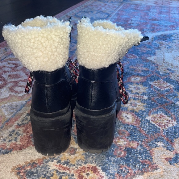 Women’s Aubrie Heeled Hiking Boot- Universal Thread size 6.5 - Picture 8 of 8